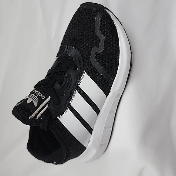 ADIDAS ORIGINALS SWIFT RUNNER ESSENTIALS SNEAKERS SIZE 7K - Picture 2 of 9